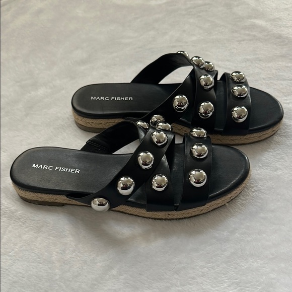 Marc Fisher Prisca Slides‎ Women’s Silver Studded Slip On Espadrille Sandals 7.5 - Picture 1 of 6